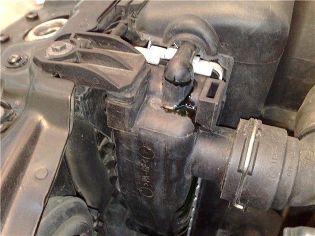 Вышибает тосол из расширительного бачка ваз 2115